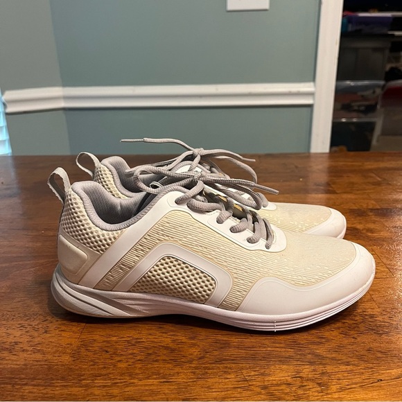 Vionic Jojo Ombre Sneakers in Cream white size 7.5 - Picture 1 of 10